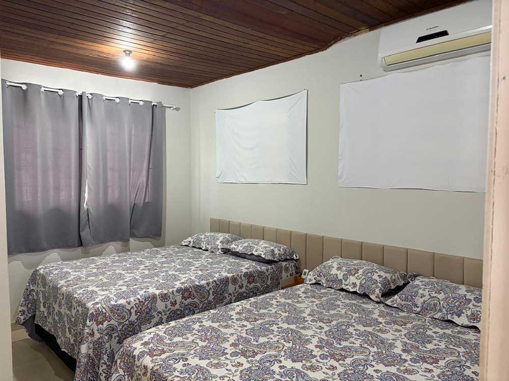 Dormit&oacute;rio 02