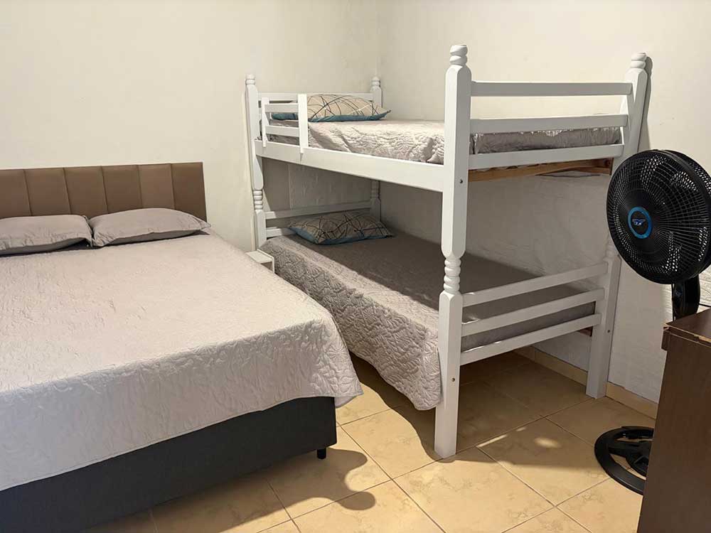 Dormit&oacute;rio 03