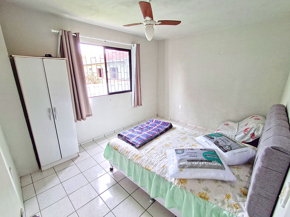 Dormit&oacute;rio 02