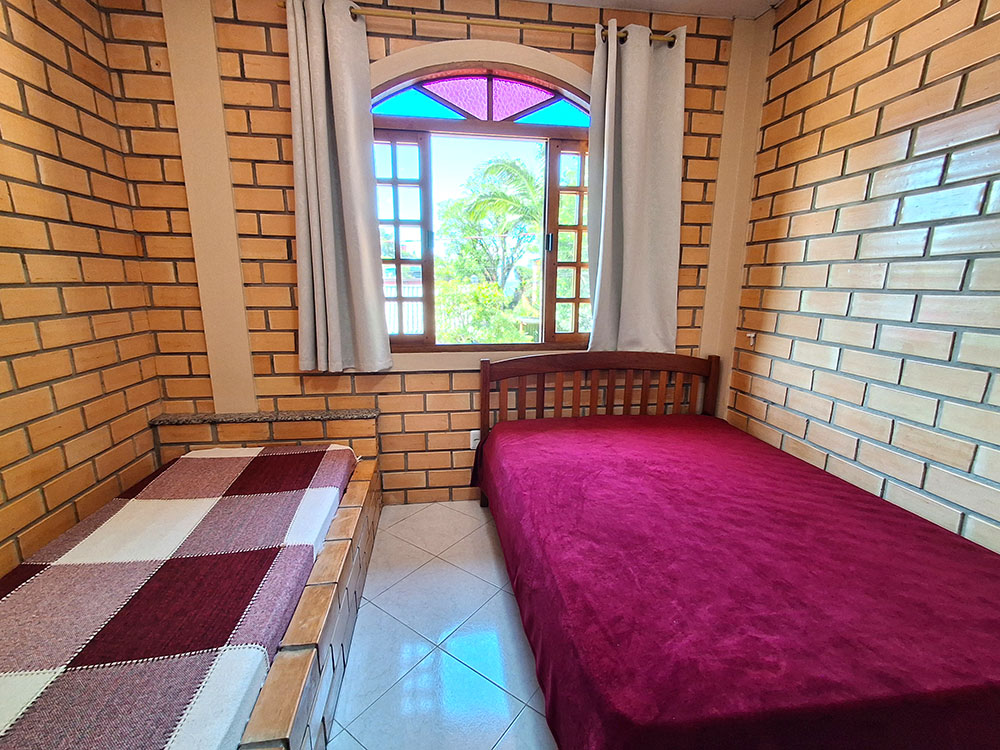 Dormit&oacute;rio 02