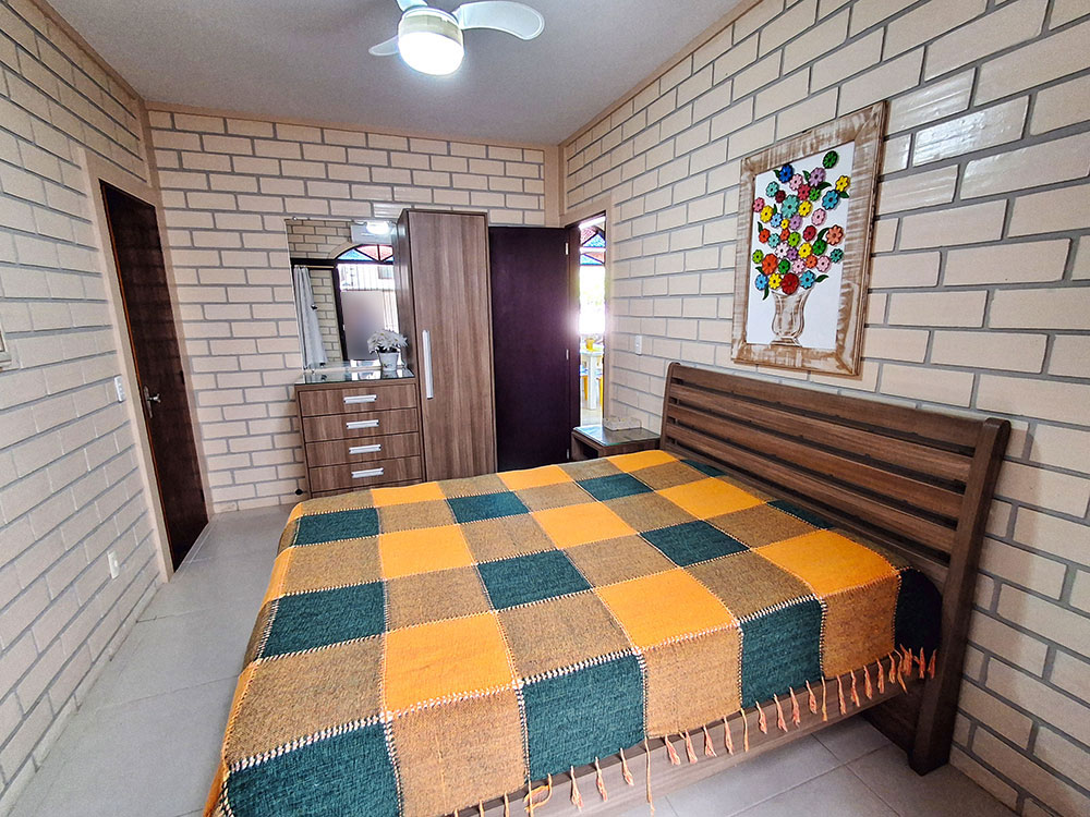 Dormit&oacute;rio 01